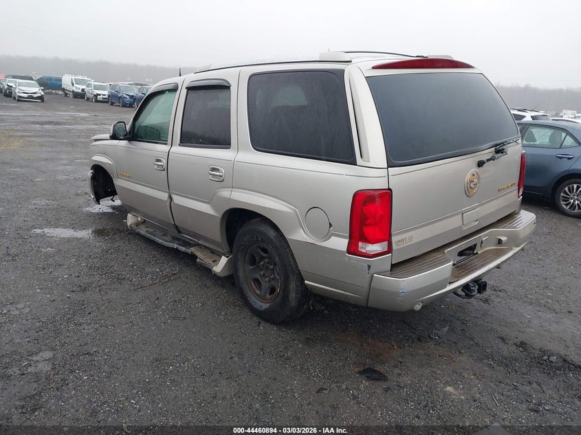 2004 Cadillac Escalade Standard