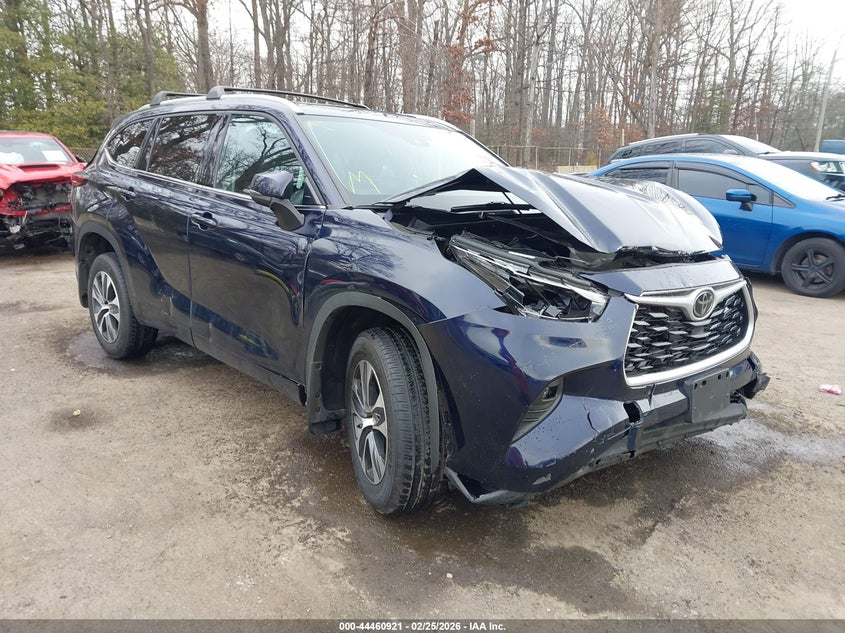 2022 Toyota Highlander Xle