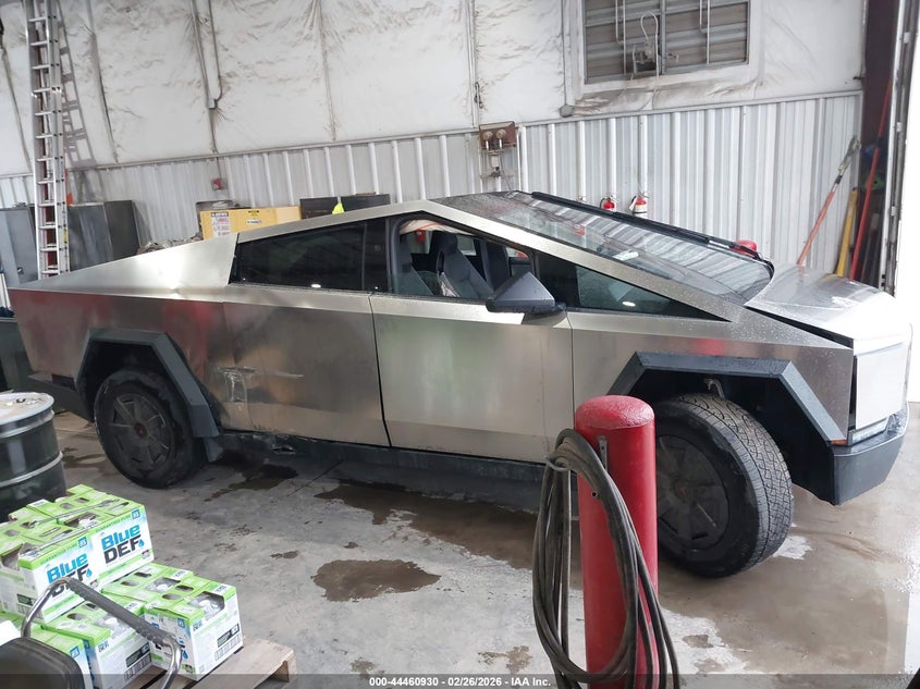 2025 Tesla Cybertruck All-Wheel Drive VIN: 7G2CEHED1SA081551 Lot: 44460930