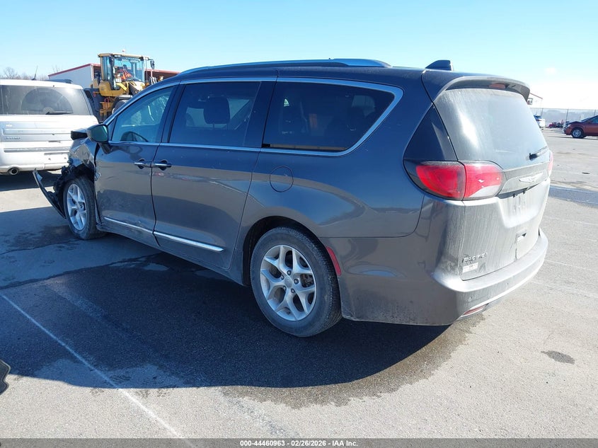 2018 Chrysler Pacifica Touring L