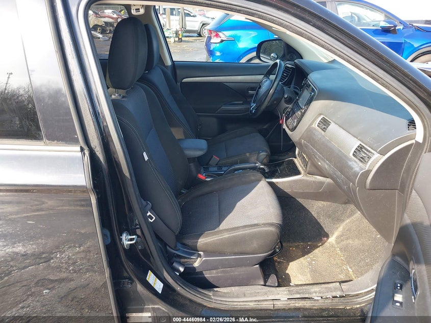 2017 Mitsubishi Outlander Es