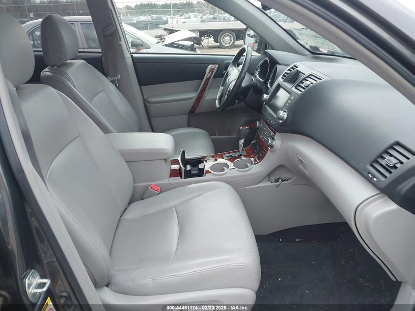 2012 Toyota Highlander Limited V6