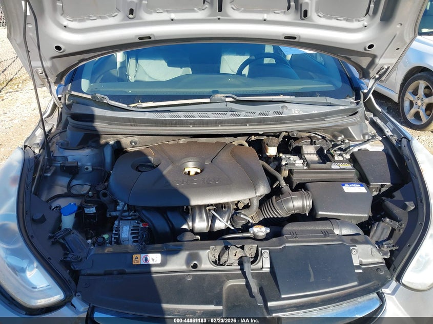 2012 Hyundai Elantra 1.8 Gls (Ulsan Plant) silver Lot 111044461183 Vin KMHDH4AE2CU427751