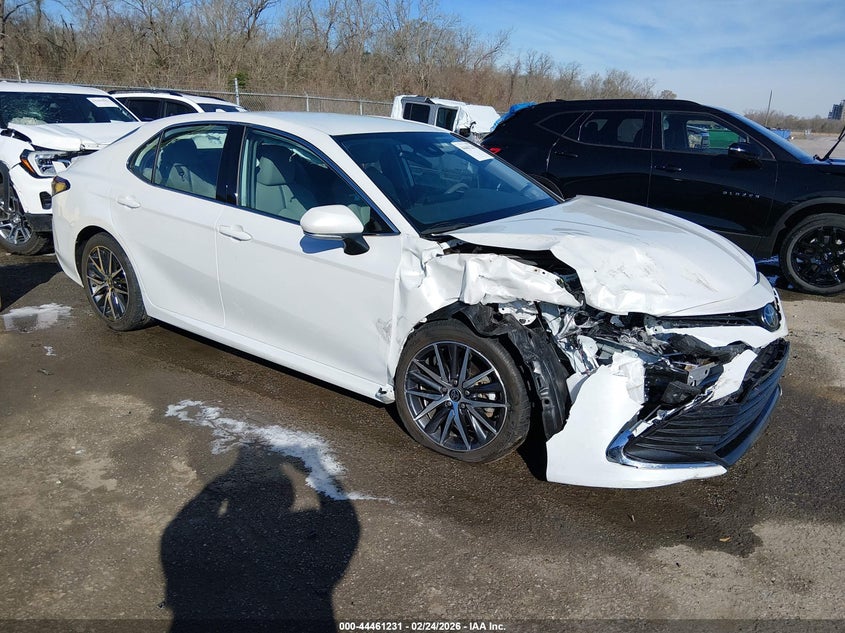 2024 Toyota Camry Xle