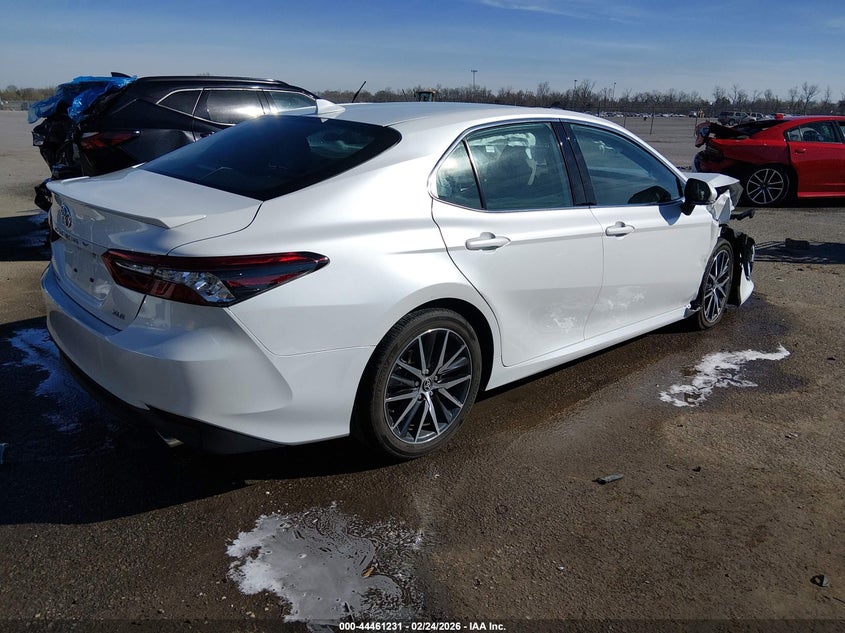 2024 Toyota Camry Xle