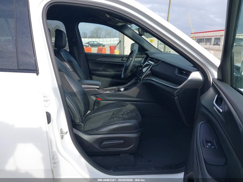 2024 Jeep Grand Cherokee L Altitude 4X4