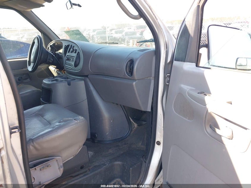 2002 Ford E-150 Commercial/Recreational