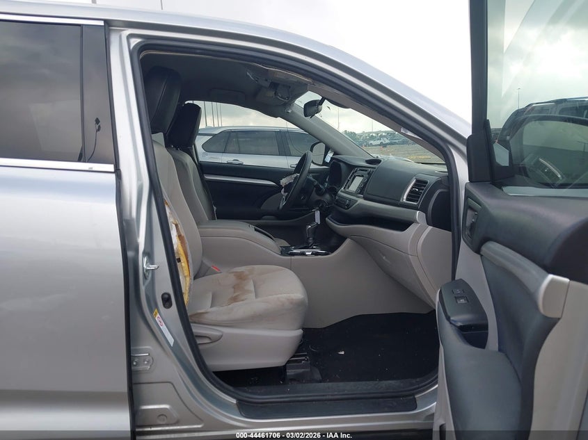 2018 Toyota Highlander Le