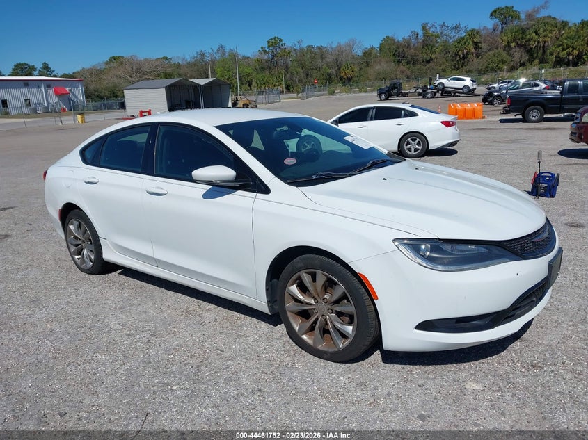 2015 Chrysler 200 S