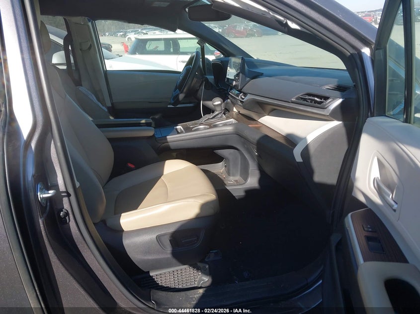 2022 Toyota Sienna Xle