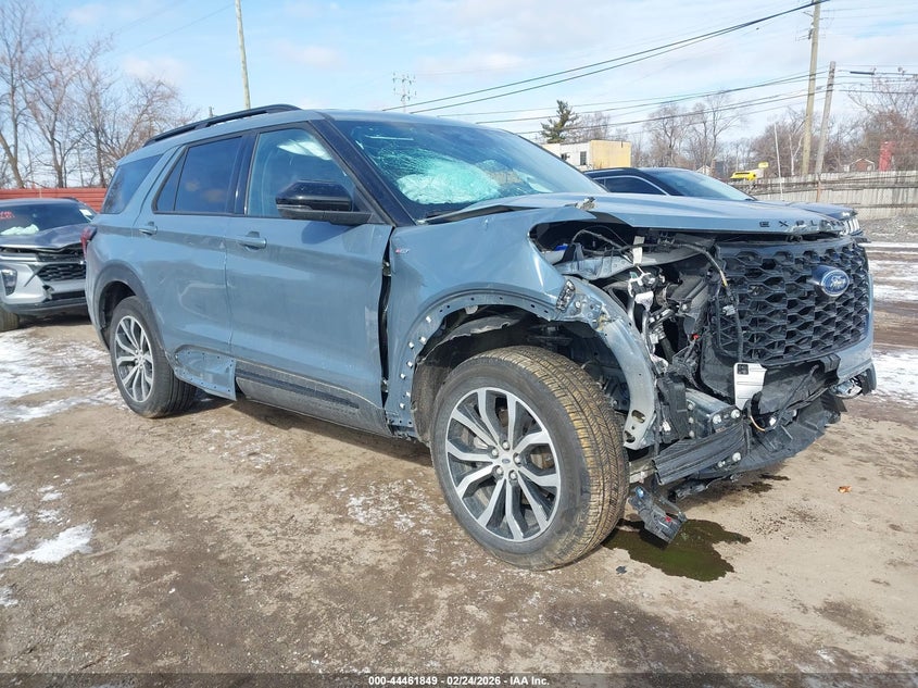 2025 Ford Explorer St-Line