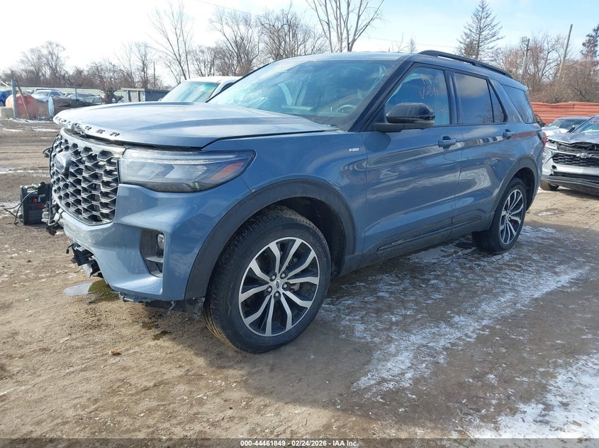 2025 Ford Explorer St-Line