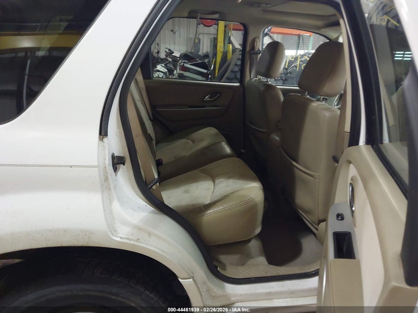 2005 Mercury Mariner Luxury/Premier VIN: 4M2YU57175DJ02487 Lot: 44461939
