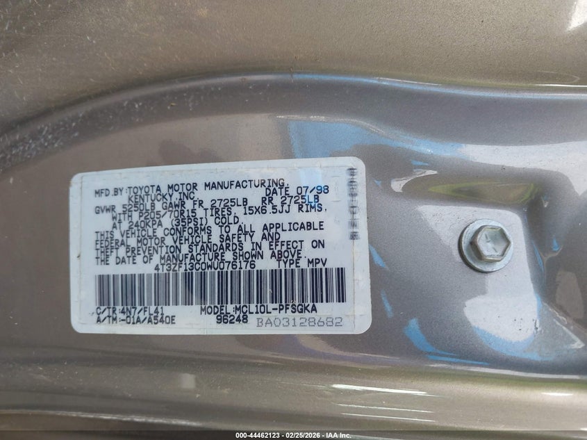 1998 Toyota Sienna Le VIN: 4T3ZF13C0WU076176 Lot: 44462123