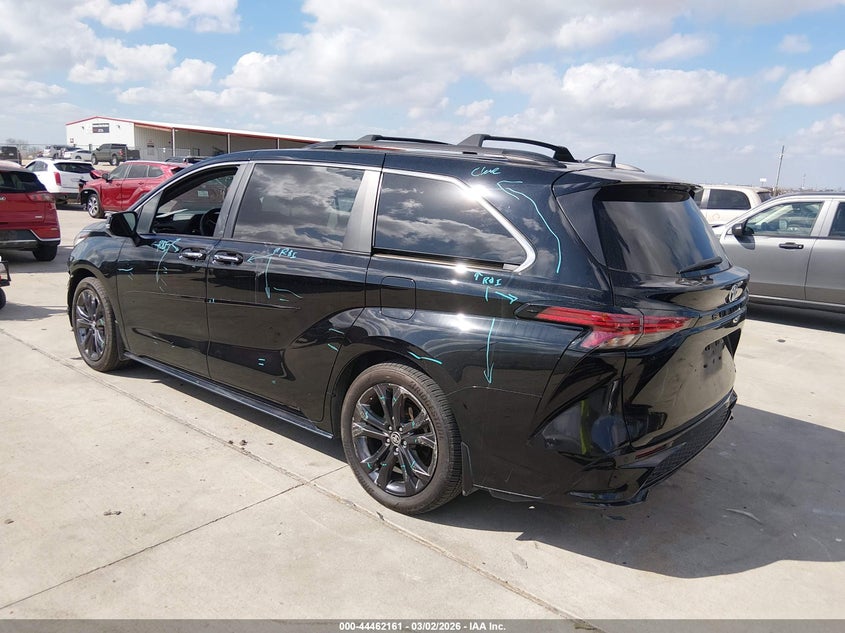 2024 Toyota Sienna Xse