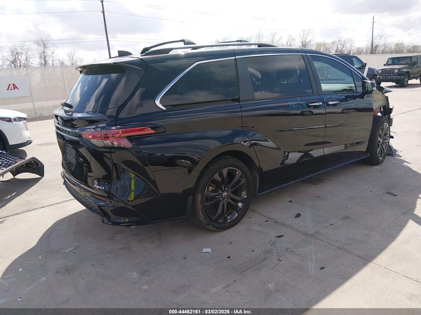 2024 Toyota Sienna Xse