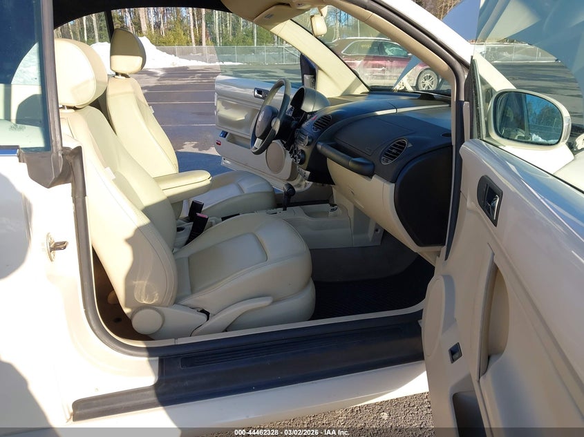 2008 Volkswagen New Beetle 2.5