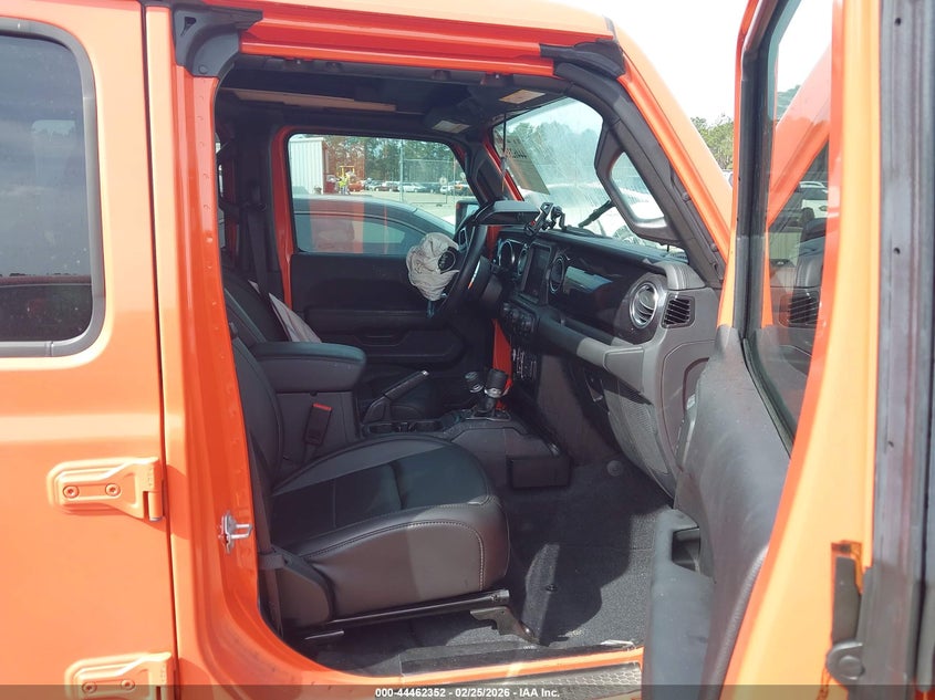 2023 Jeep Wrangler 4-Door Sahara Altitude 4X4