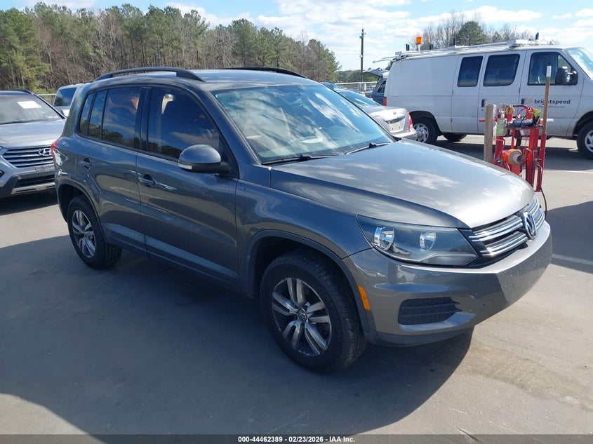 2016 Volkswagen Tiguan S