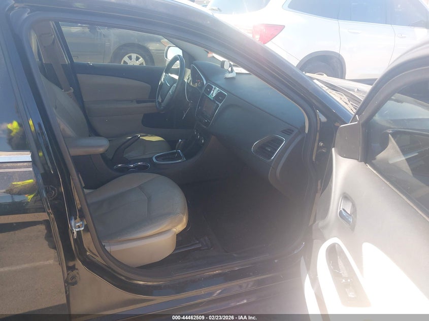 2012 Chrysler 200 Limited