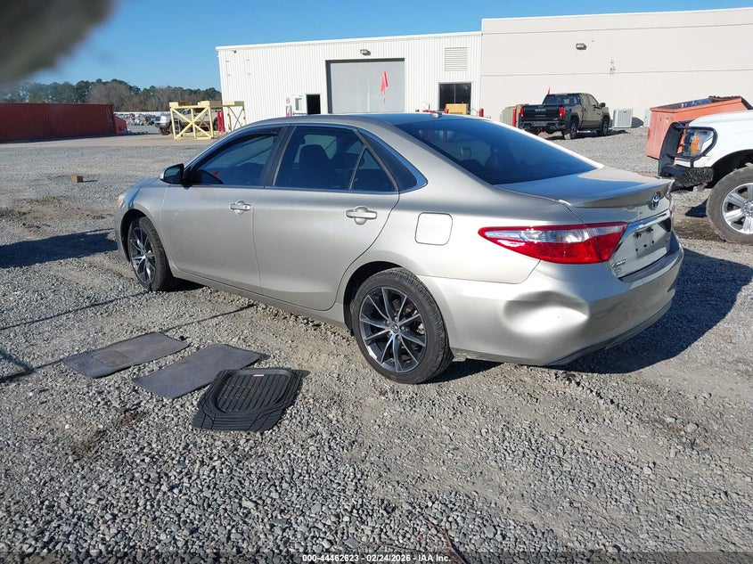 2015 Toyota Camry Xse