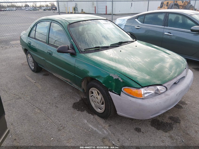 3FAFP13P92R104094 FORD ESCORT Photo 1