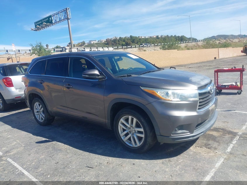 2015 Toyota Highlander Le V6