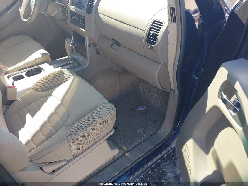 2011 Nissan Pathfinder S