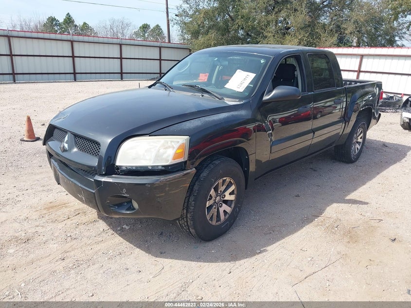 2008 Mitsubishi Raider Ls
