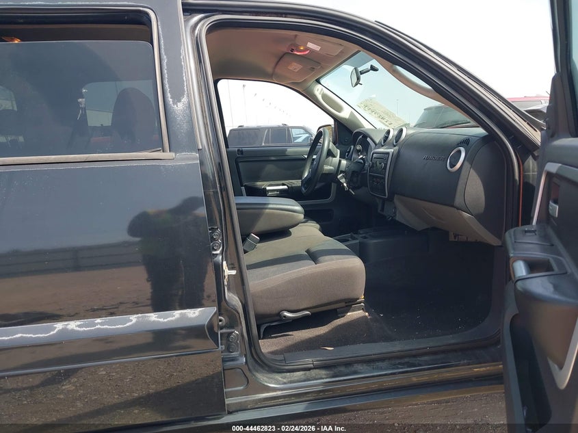 2008 Mitsubishi Raider Ls