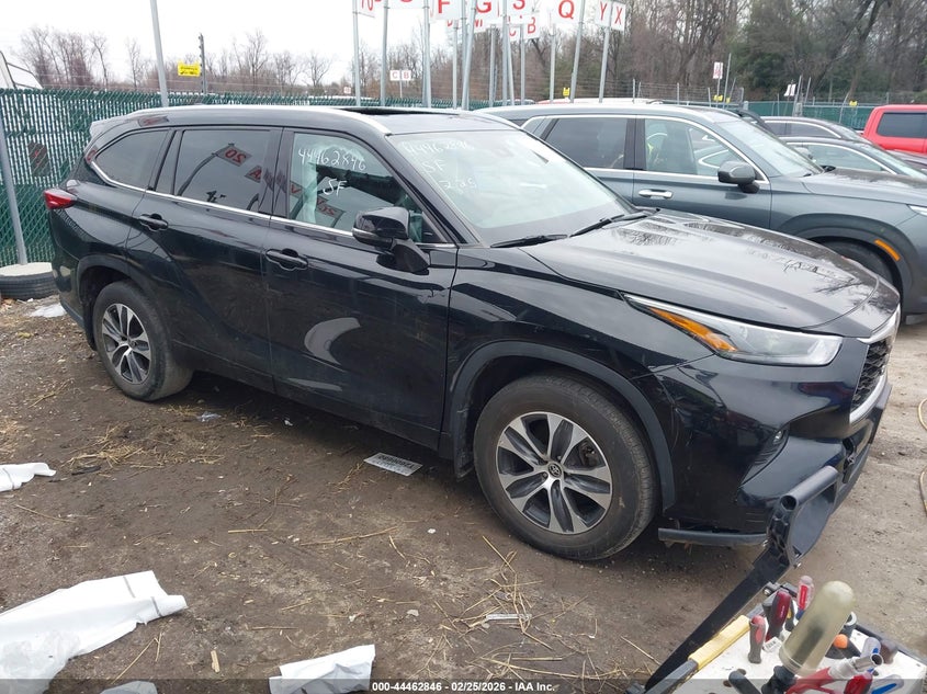 2022 Toyota Highlander Xle