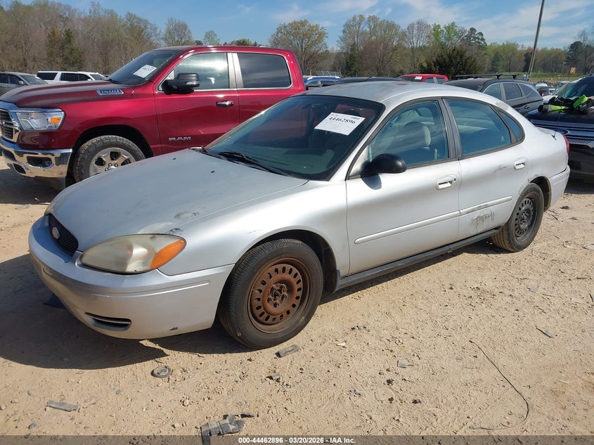 2005 Ford Taurus Se