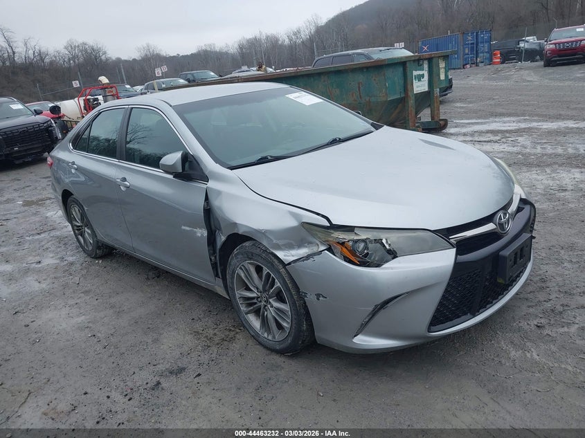 4T1BF1FK5FU930284 2015 Toyota Camry Se auction photo 1