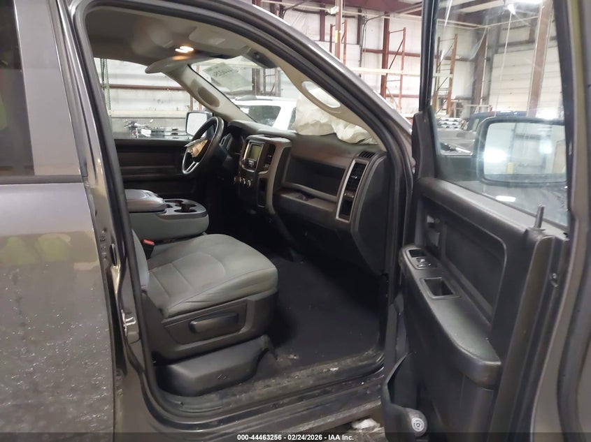 2018 Ram 1500 Express 4X4 6'4 Box