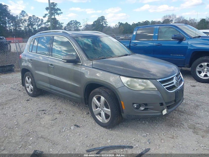 2010 Volkswagen Tiguan Wolfsburg Edition