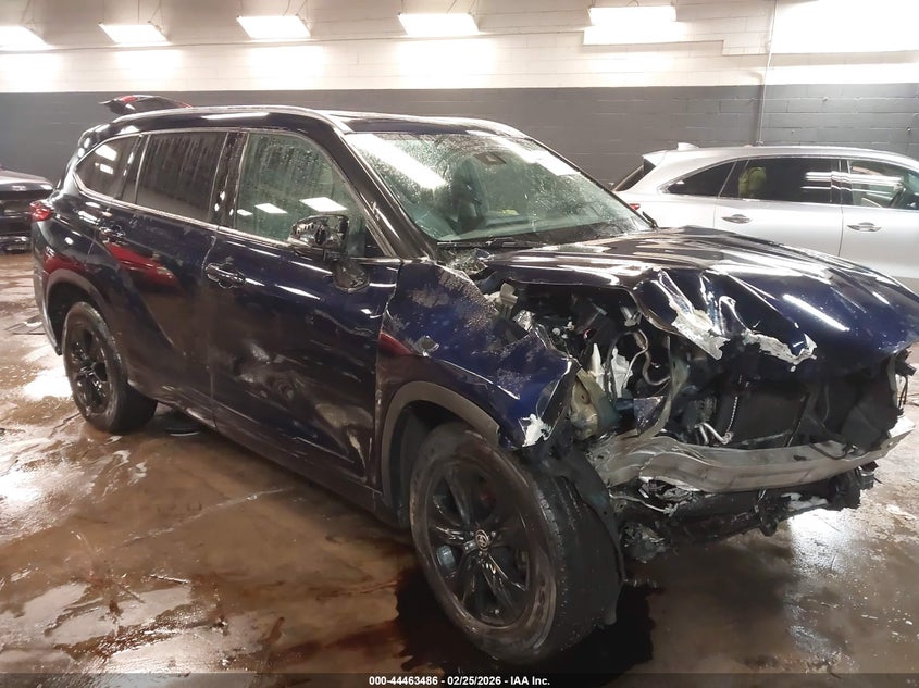 2020 Toyota Highlander Xle