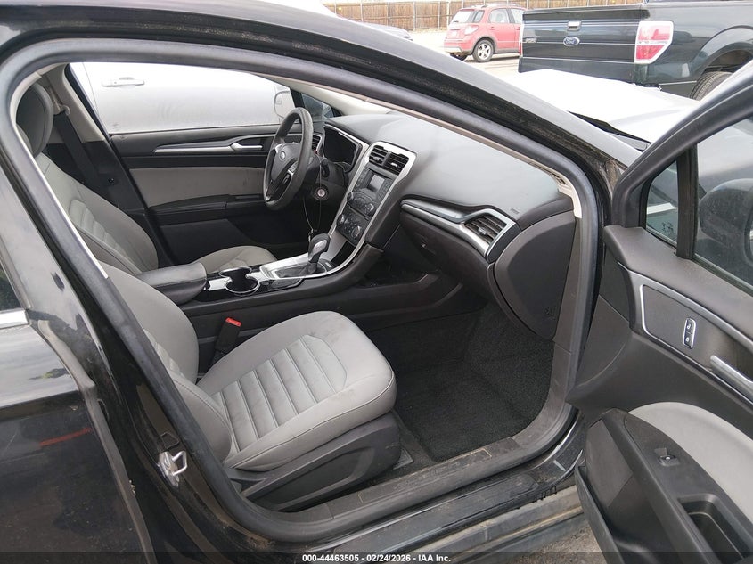 2015 Ford Fusion Hybrid S