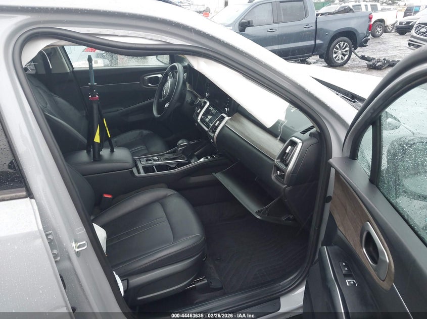2022 KIA SORENTO auction photo 5