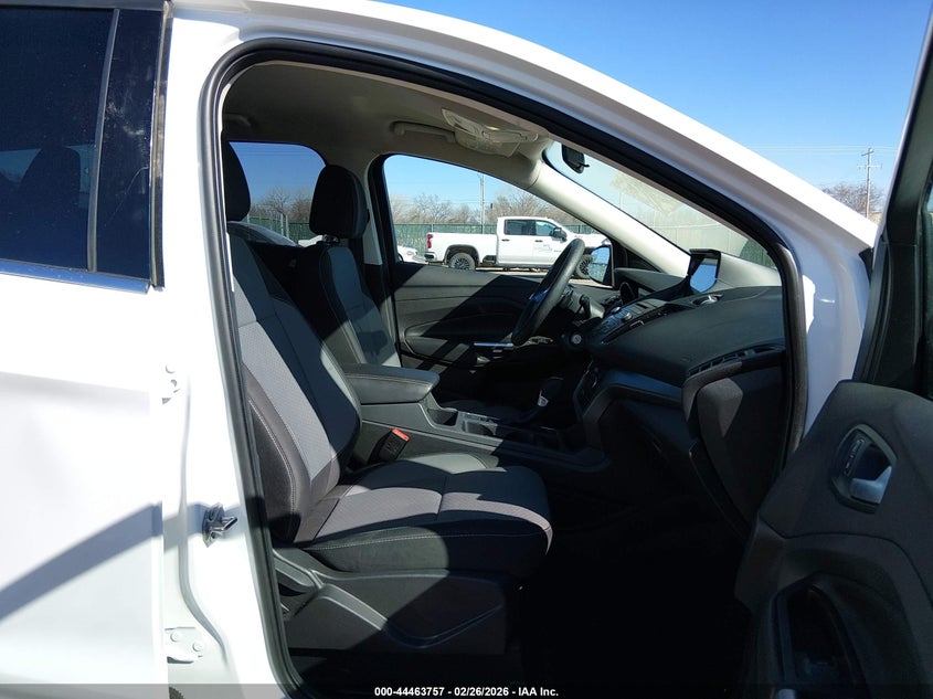 2017 Ford Escape 1.5 Se white Lot 111044463757 Vin 1FMCU0GD4HUD27494