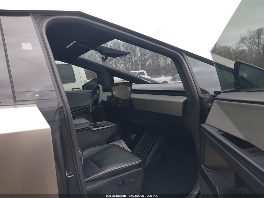 2025 Tesla Cybertruck All-Wheel Drive