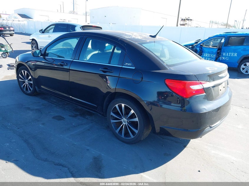 2012 Chrysler 200 Touring