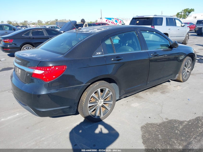 2012 Chrysler 200 Touring