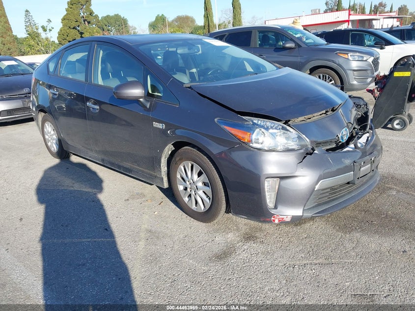 2014 Toyota Prius Plug-In Advanced
