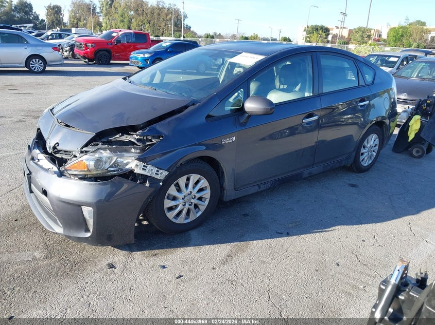 2014 Toyota Prius Plug-In Advanced