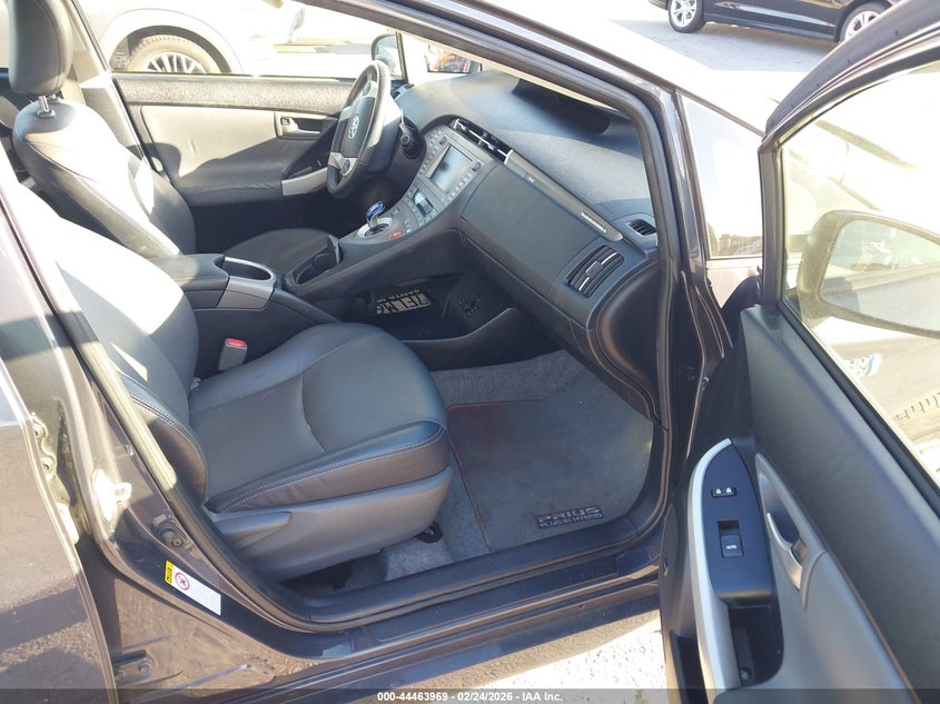 2014 Toyota Prius Plug-In Advanced