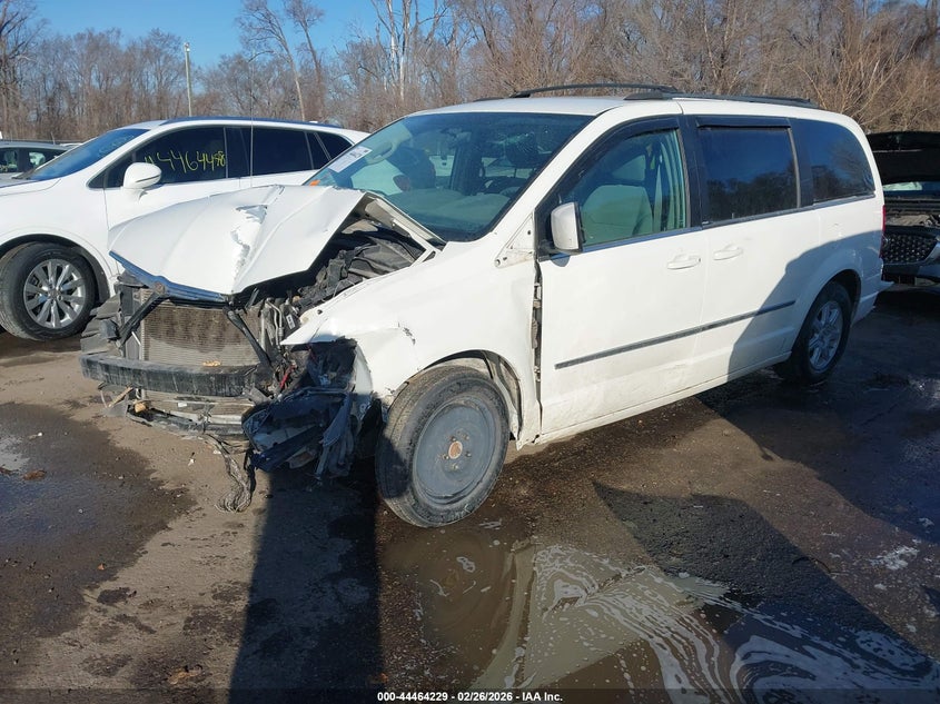 2010 Chrysler Town & Country Touring