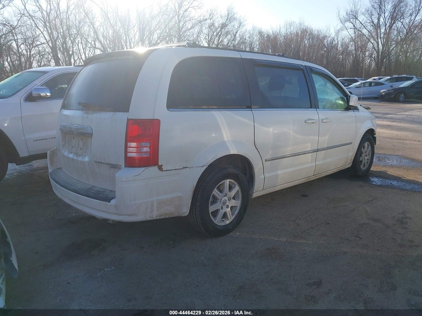 2010 Chrysler Town & Country Touring