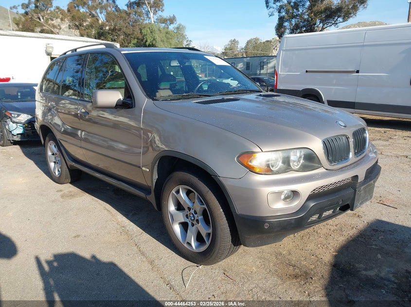 2005 BMW X5 3.0I
