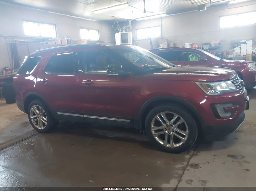 1FM5K8D81GGC11400 2016 Ford Explorer 3.5 Xlt red