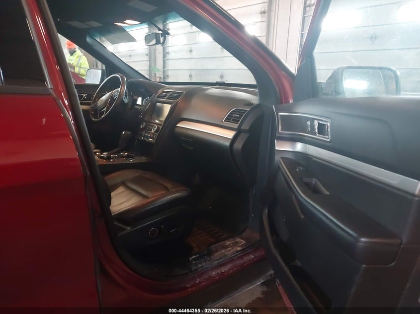 2016 FORD EXPLORER auction photo 5